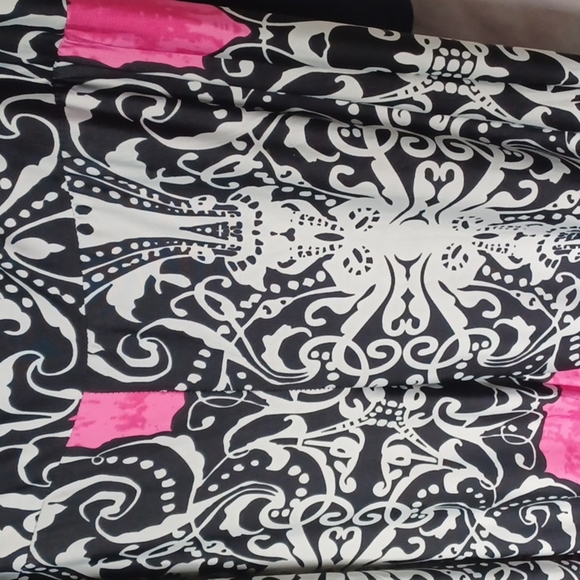 Plus Size Black/Pink Printed Palazzo Pants - Picture 2 of 5